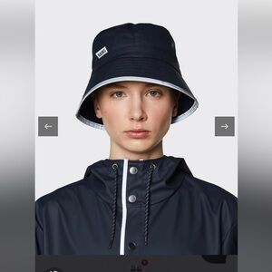 Rains Bucket Hat Navy Reflective, S2 - M/L-L/XL, Brand new with tags. Unisex.